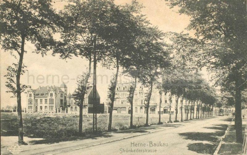 Ansicht des repräsentativen Baukauer Zentrums, 1906. Links sieht man das Baukauer Amtshaus. Die Strünkeder Straße heißt nun Bahnhofstraße. Foto Stadtarchiv Herne