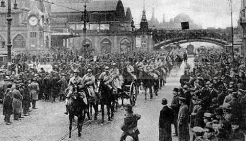 Französischer Aufmarsch in Essen, 1923, Foto Norbert Kozicki