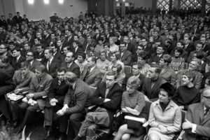 Großes Interesse sorgte für einen überfüllten Saal in der Wattenscheider Stadthalle, Foto Norbert Kozicki, 1968