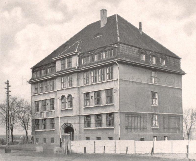 Katholische und evangelische Volksschule Vellwigstraße, jetzt Grundschule an der Vellwigstraße, 1950er-Jahre, Foto Stadtarchiv Herne