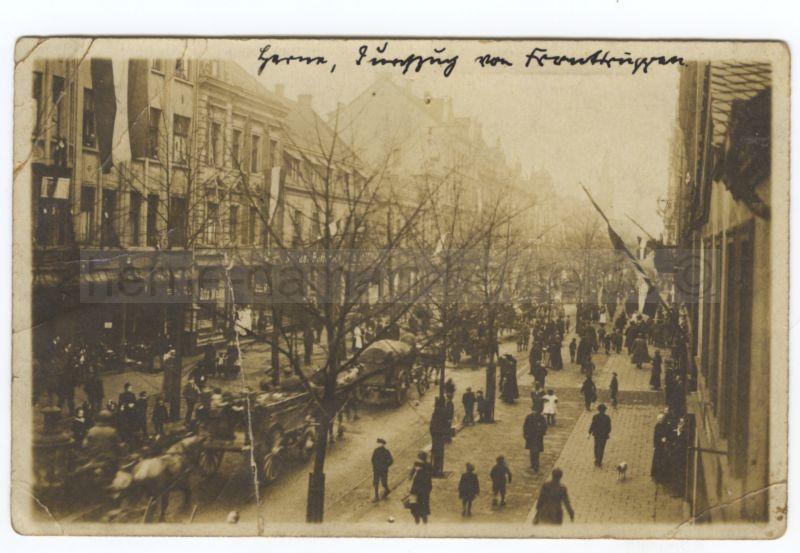 Durchmarsch von Fronttruppen über die Bahnhofstraße, 1919