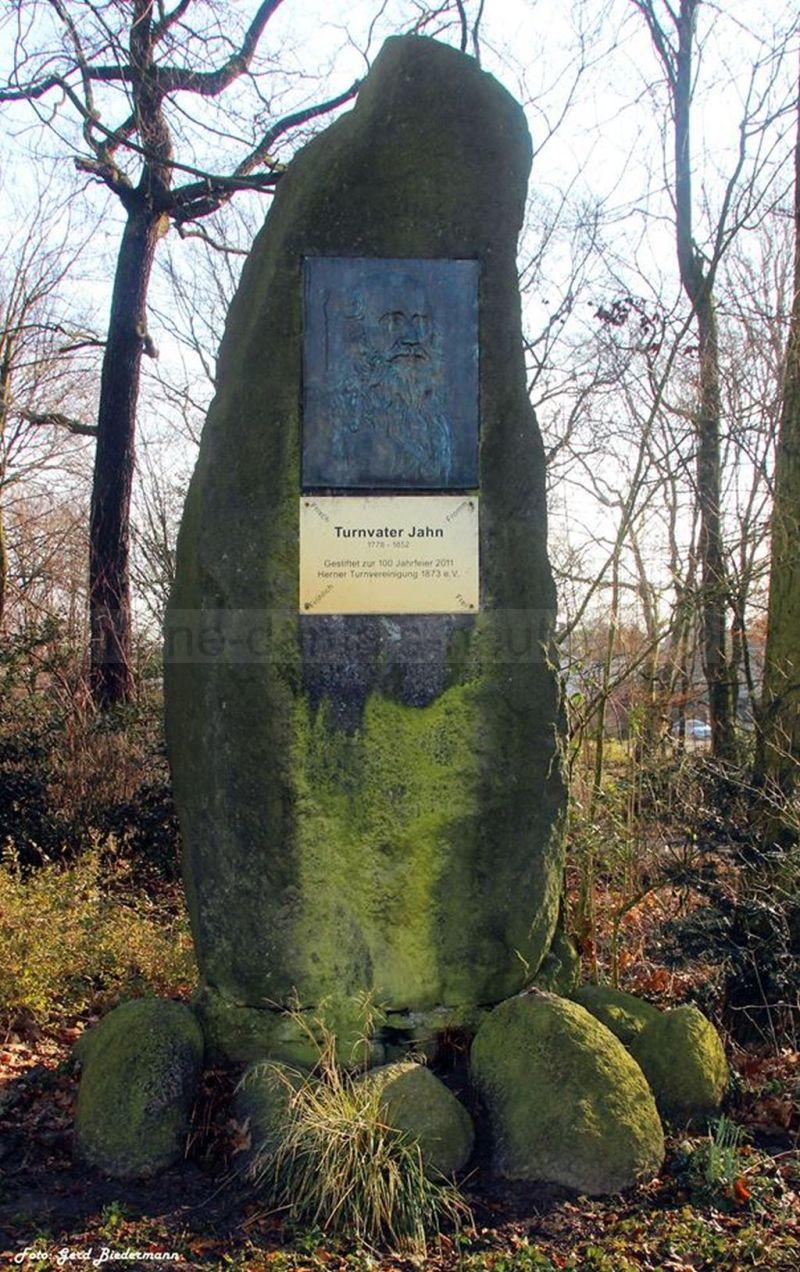 Jahn-Denkmal im Herner Stadtgarten, Foto Gerd Biedermann