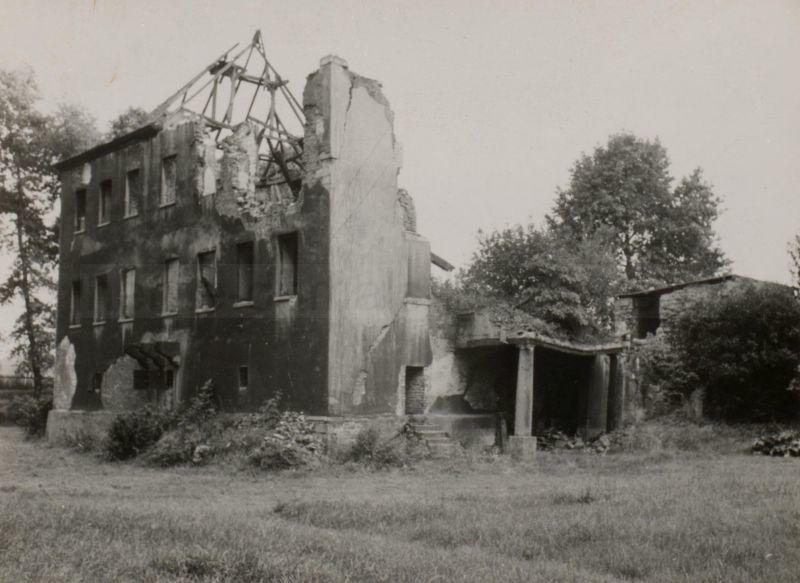 Haus Bönninghausen nach der Zerstörung, Foto Stadtarchiv Herne