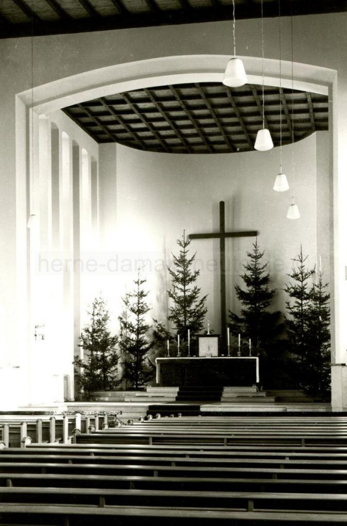 Innenraum der St.Elisabeth-Kirche, Repro Gerd Biedermann