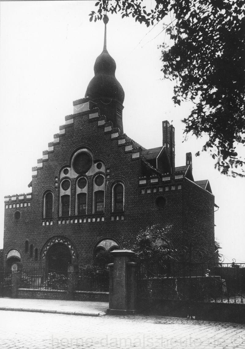 Gedenktafel zur Erinnerung an die niedergebrannte Wanne-Eickeler Synagoge -  Herne von damals bis heute